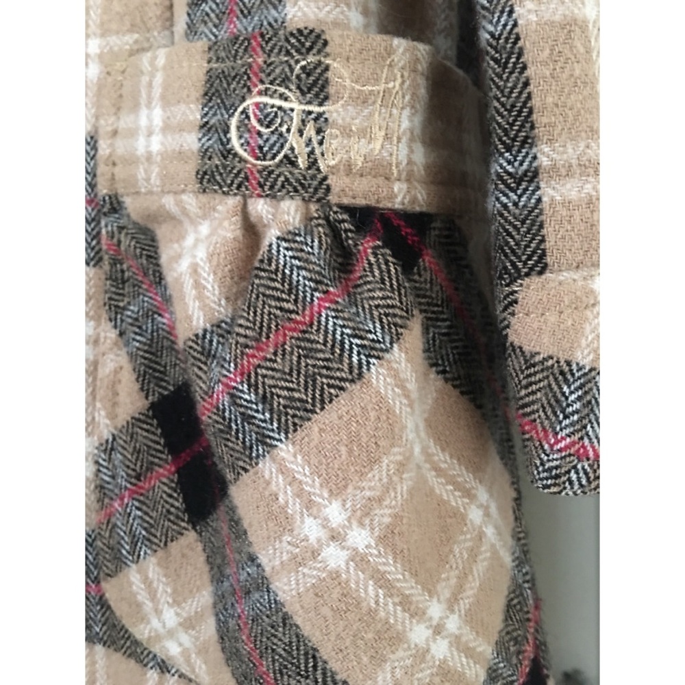 Coat - Picture 3 of 3